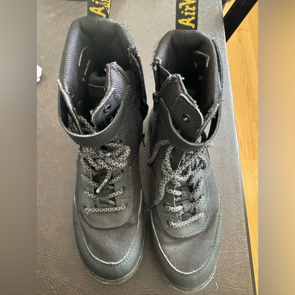 Like new youth Air Wair Dr. Martens

Listed as girls but probably unisex